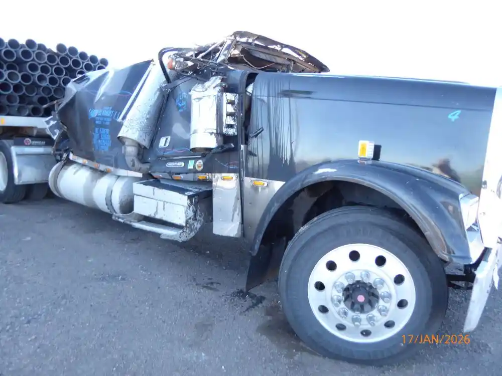 Freightliner  FLD120 CLASSIC