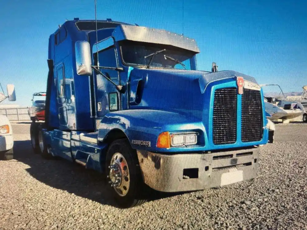 Kenworth  T600