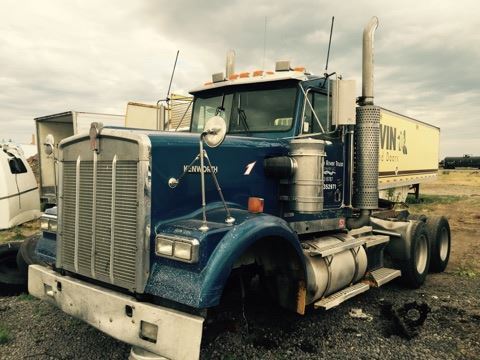 Kenworth  W900B