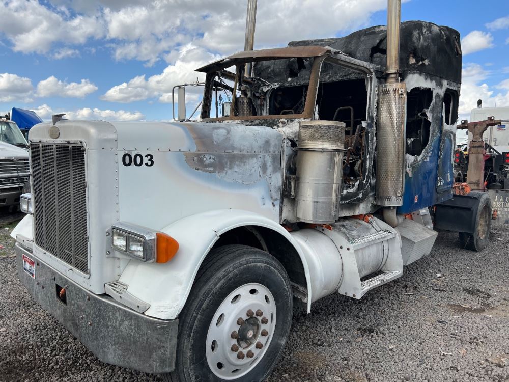 Peterbilt  379