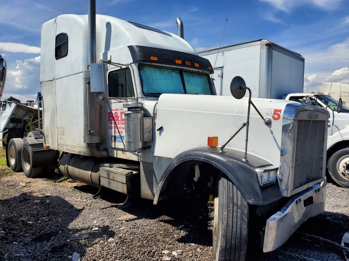Freightliner  CLASSIC XL