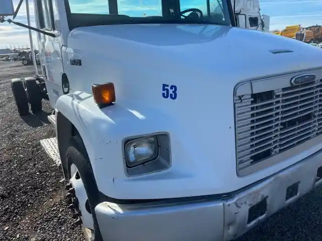 Freightliner  FL70