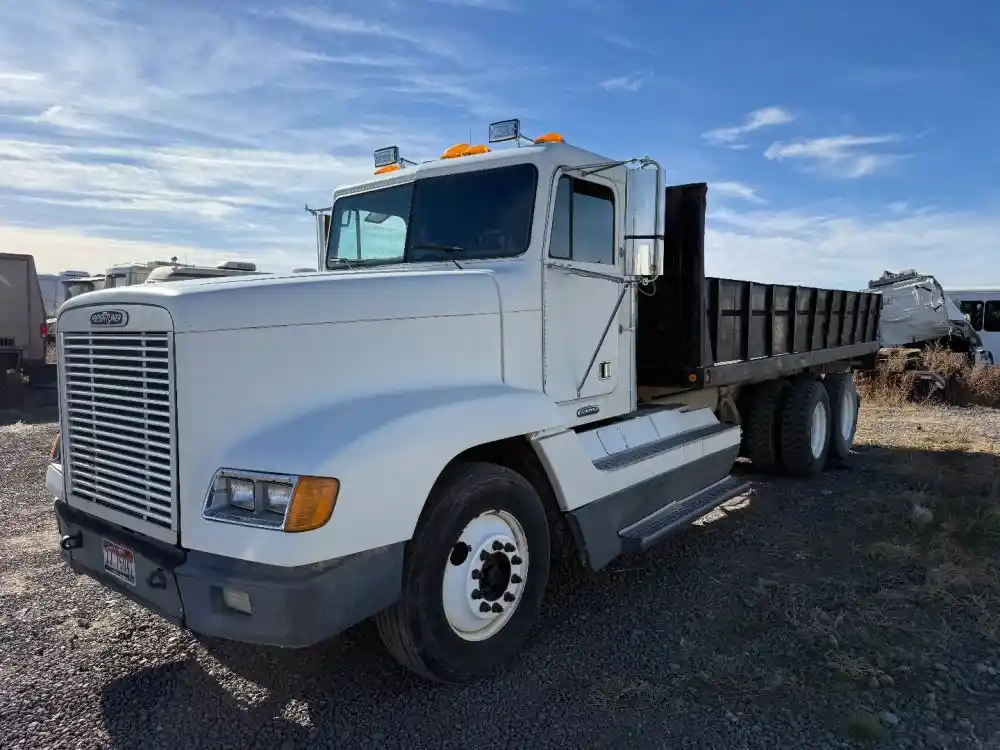 Freightliner  FLD120