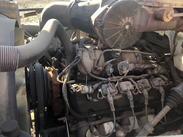 Image 4 of truck Salvage 2000 GMC C6500 Truck Delivery 