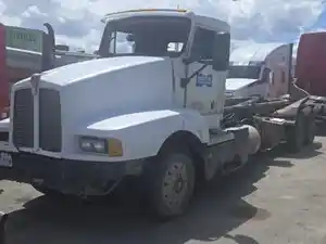 Salvage 2000 Kenworth T600 - 81825