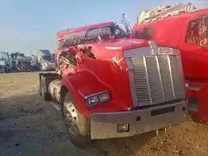 Salvage 2000 Kenworth T800 - 10826