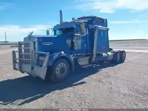 Salvage 2000 Kenworth W900 - 51026