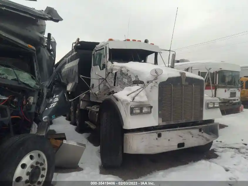 Kenworth  W900