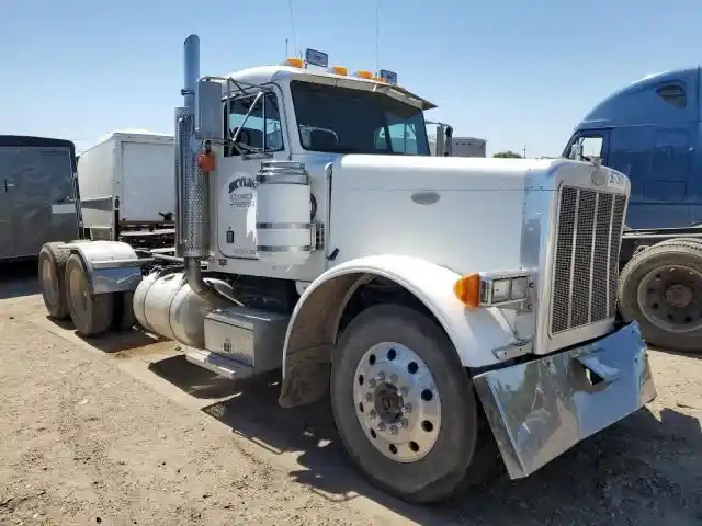 Peterbilt  379