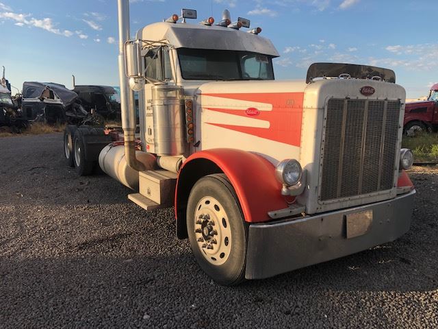 Peterbilt  379