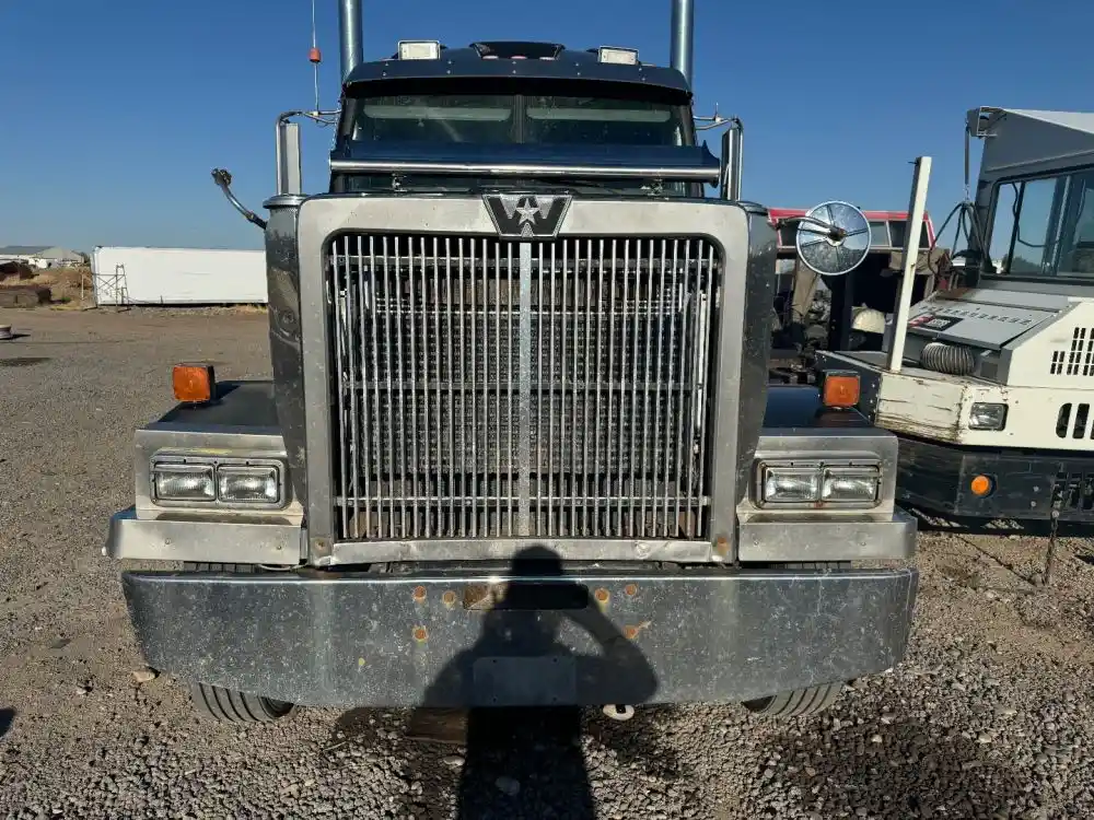 Western Star  4900E