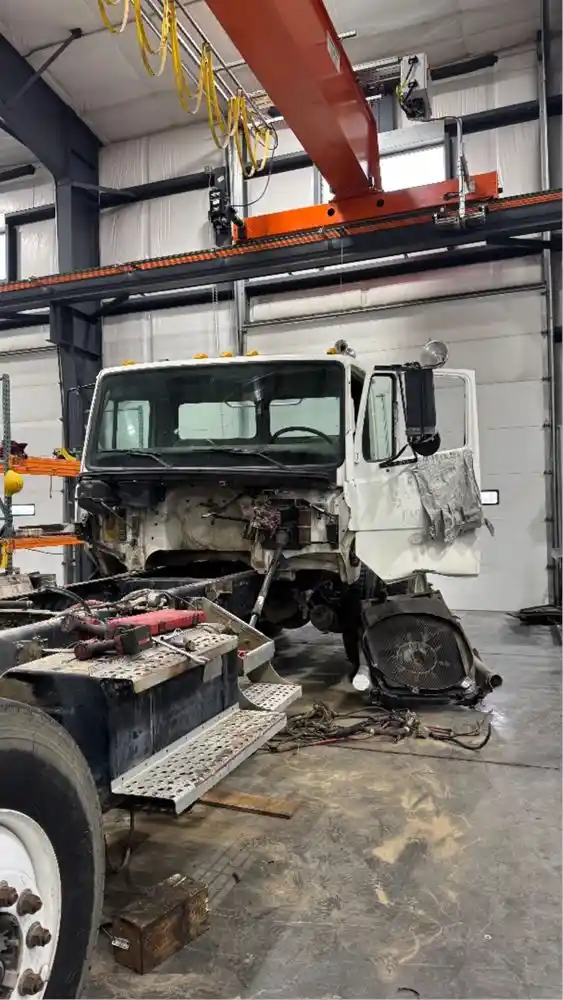 Freightliner  FL80