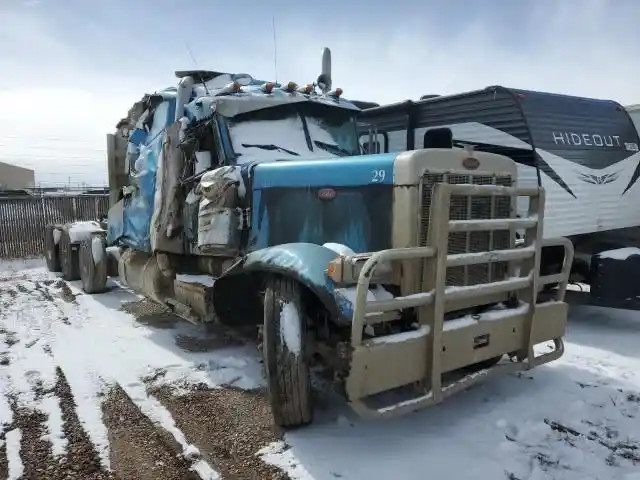 Peterbilt  379