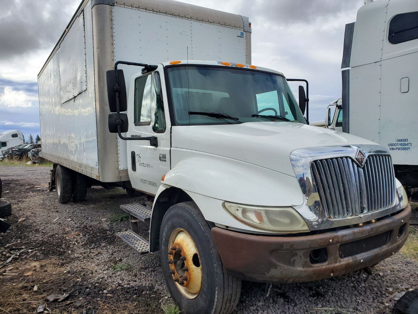 International  4300