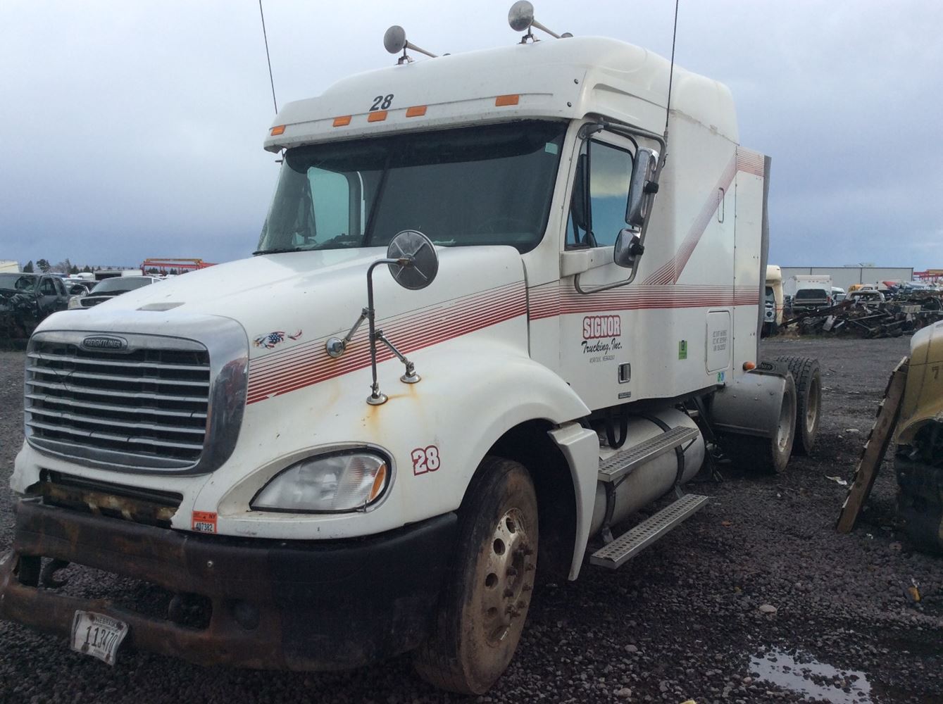 Freightliner  COLUMBIA 120