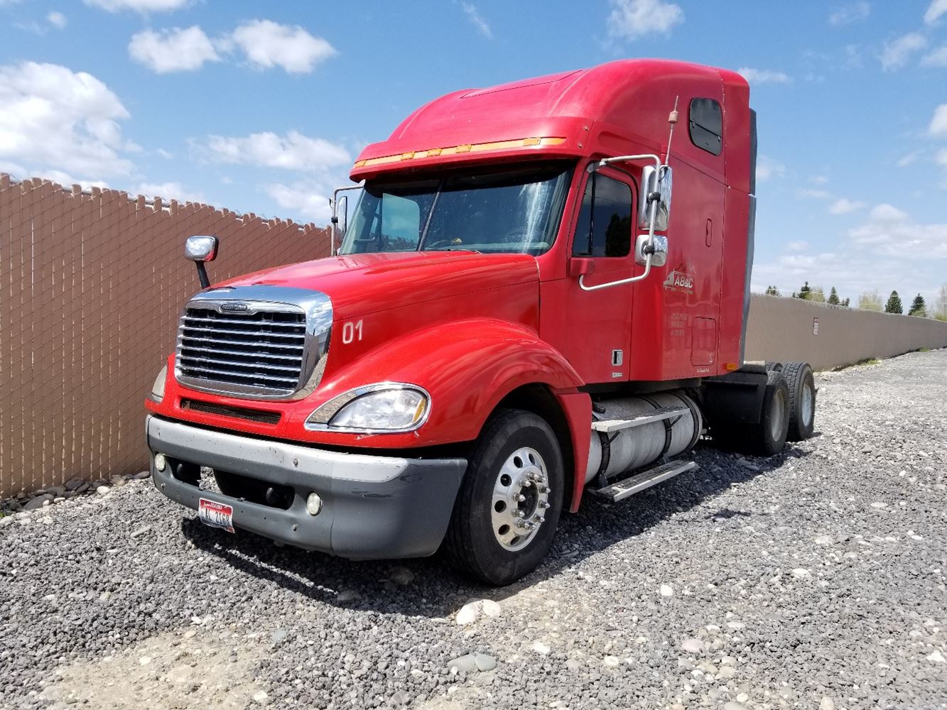 Freightliner  COLUMBIA 120