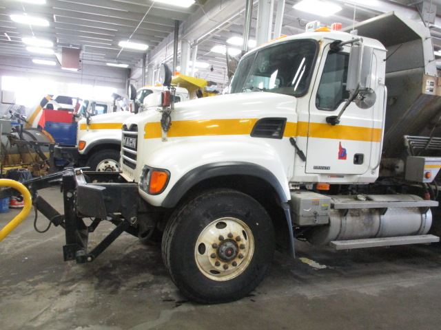 Mack  CV713 Granite