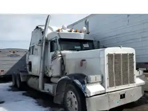 Salvage 2003 Peterbilt 379 - 31825