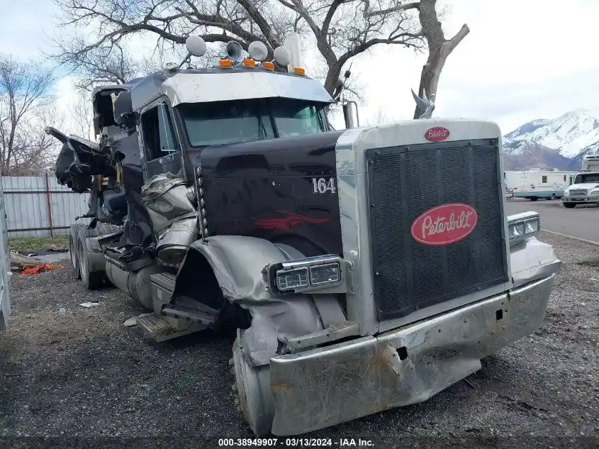 Peterbilt  379