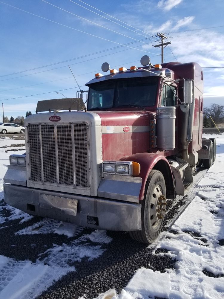 Peterbilt  379