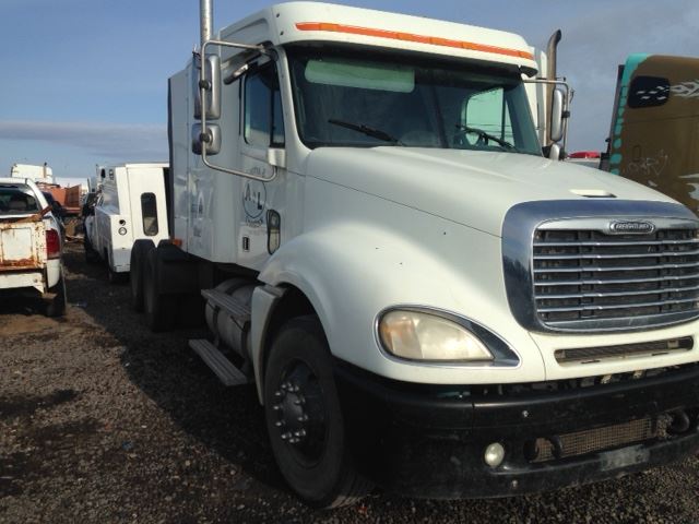 Freightliner  CL120 Columbia