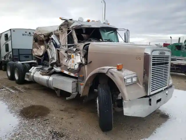 Freightliner  Classic 120