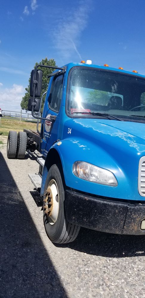 Freightliner  M2 106