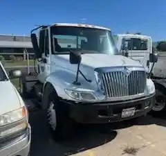 Salvage 2004 International 4400 - 100424