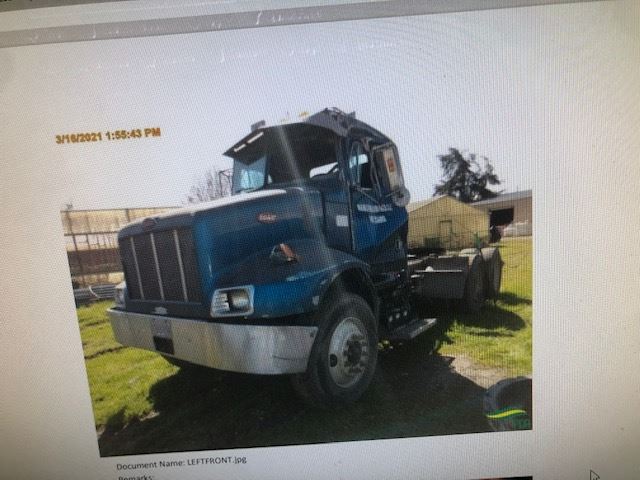 Peterbilt  330