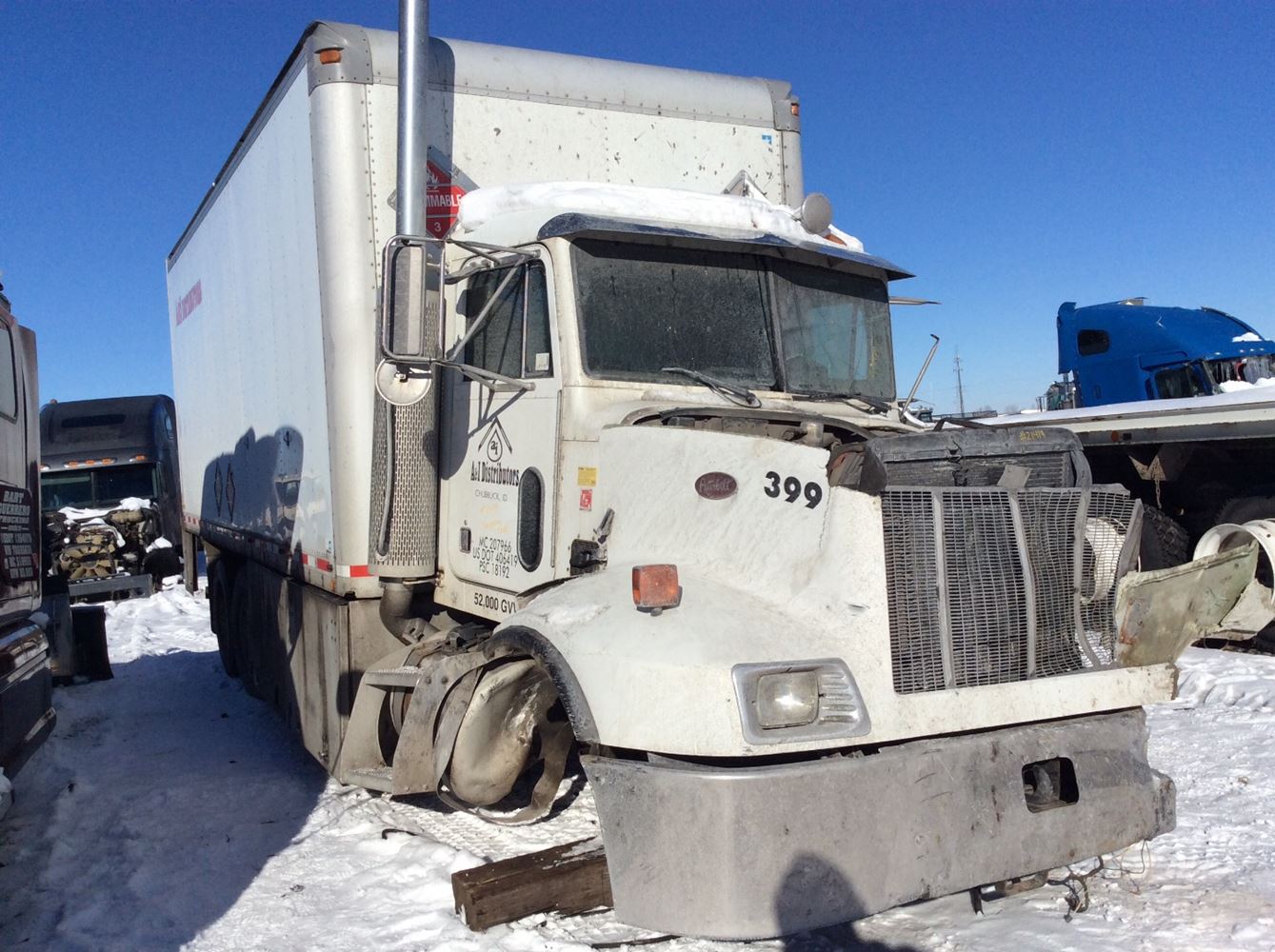 Peterbilt  330