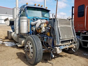 Salvage 2004 Peterbilt 379 - 60320