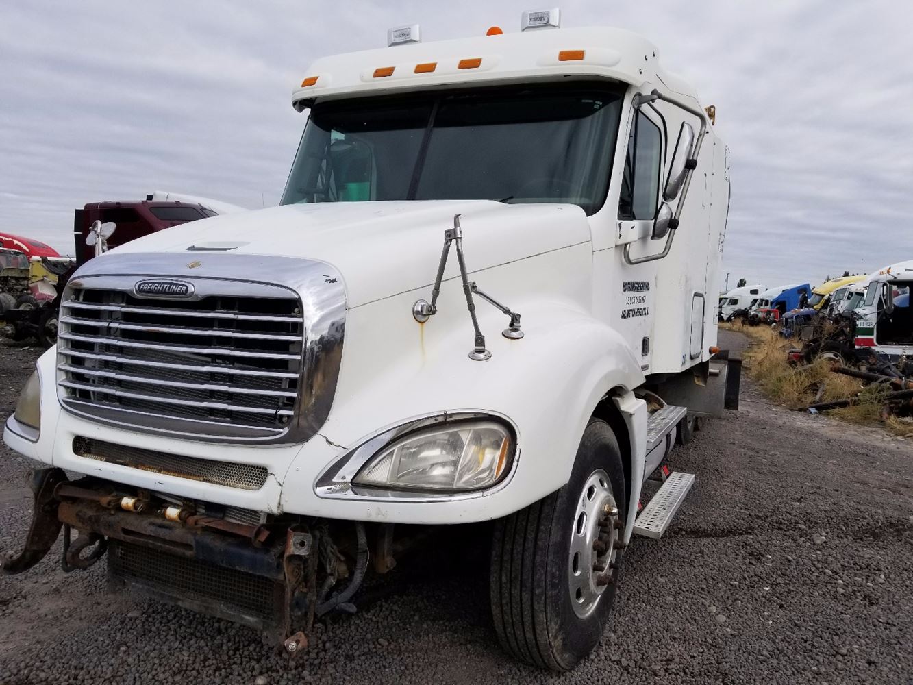 Freightliner  COLUMBIA 120