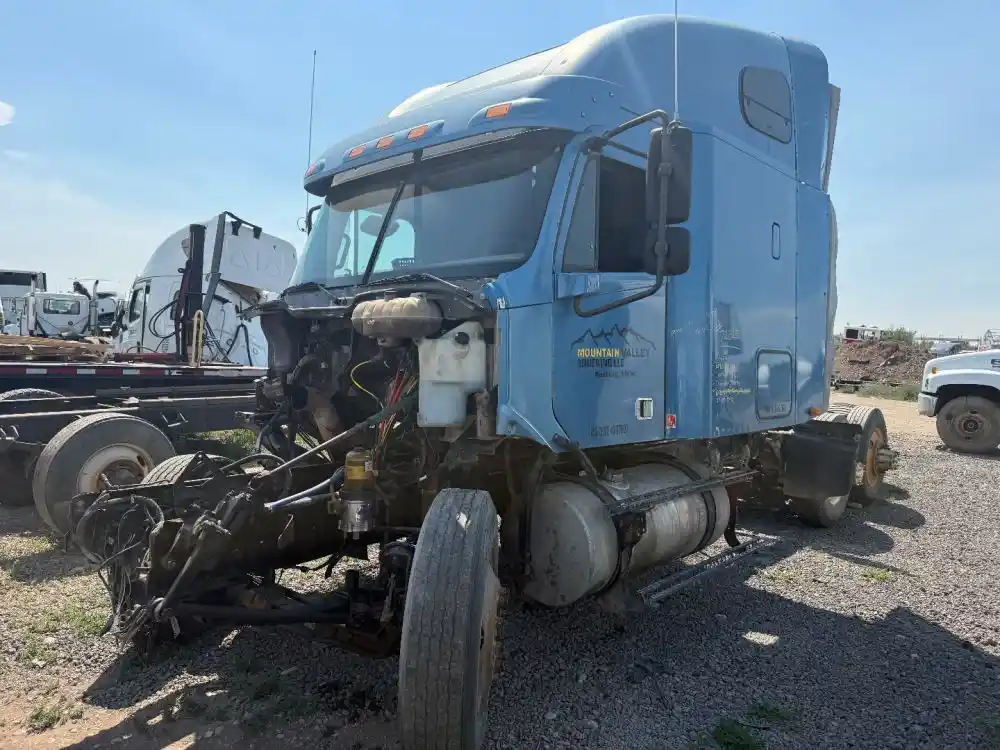Freightliner  Columbia 120