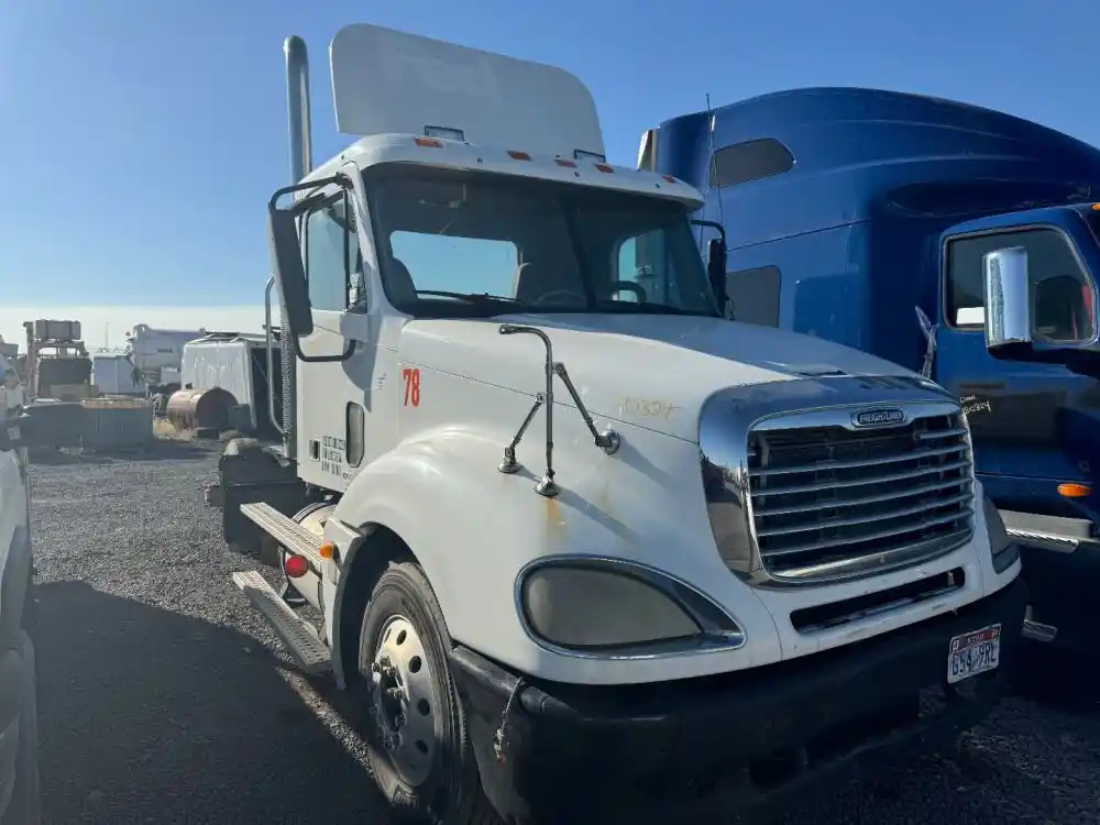 Freightliner  Columbia 120