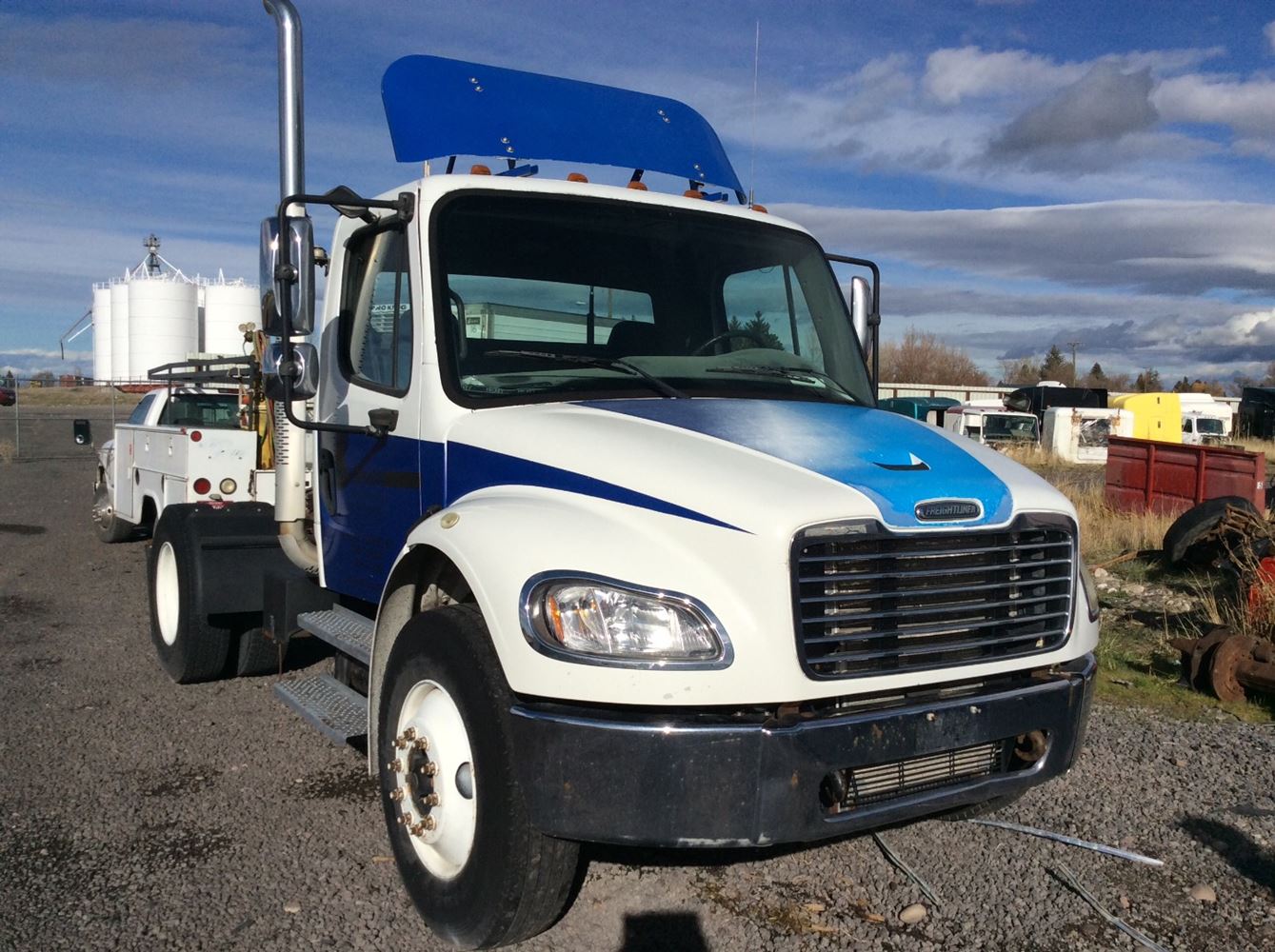 Freightliner  M2 106