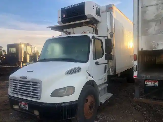 Freightliner  M2 106
