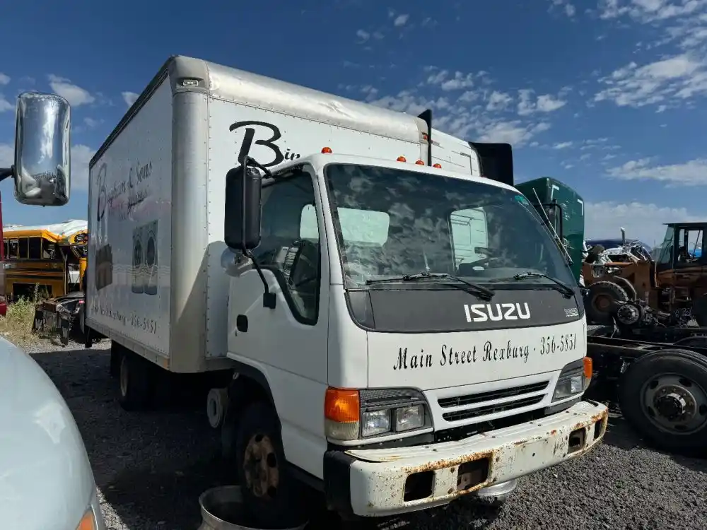 Isuzu  NPR