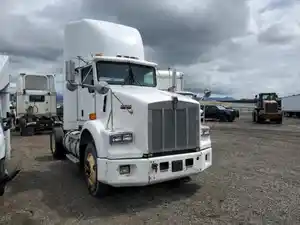 Salvage 2005 Kenworth T800 - 60125