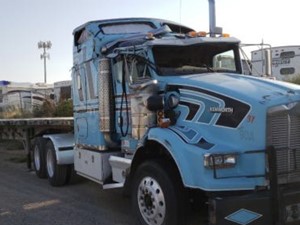Salvage 2005 Kenworth T800 - 20322