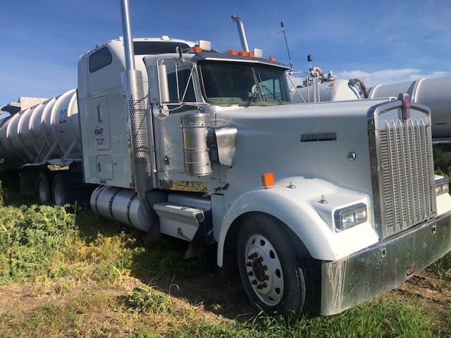 Kenworth  W900