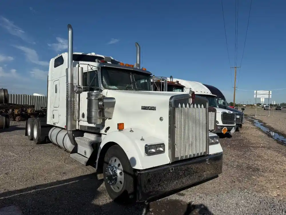 Kenworth  W900