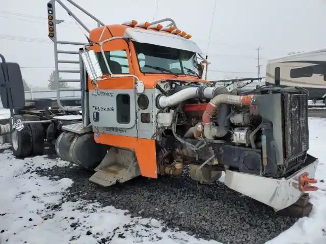 Peterbilt  379