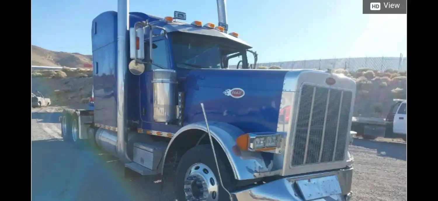 Salvage 2005 Peterbilt 379 Truck Tractor 