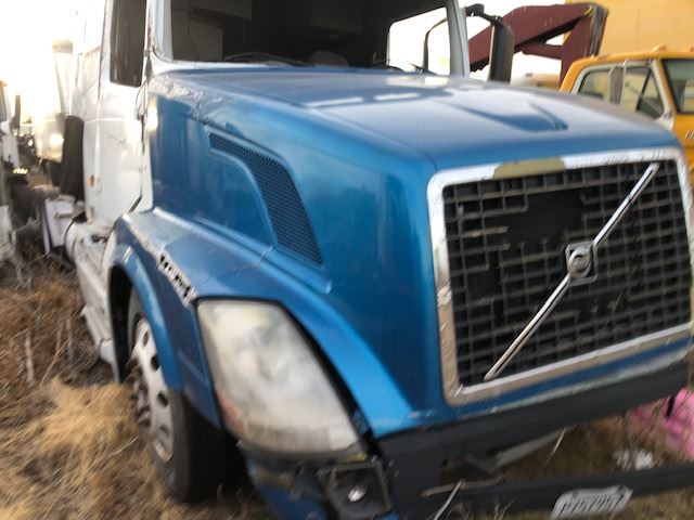 Volvo  VNL