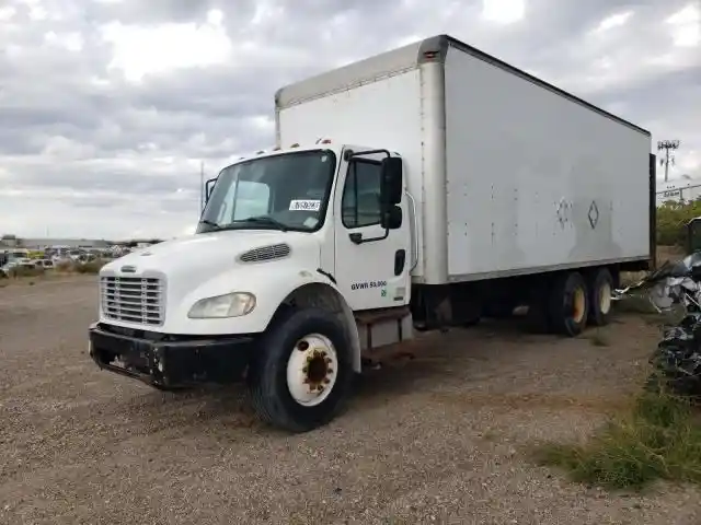 Freightliner  M2 106