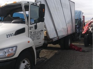 Salvage 2006 Hino 268 - 121321