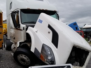 Salvage 2006 Volvo VNL - 51118
