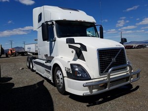 Salvage 2006 Volvo VNL - 111621