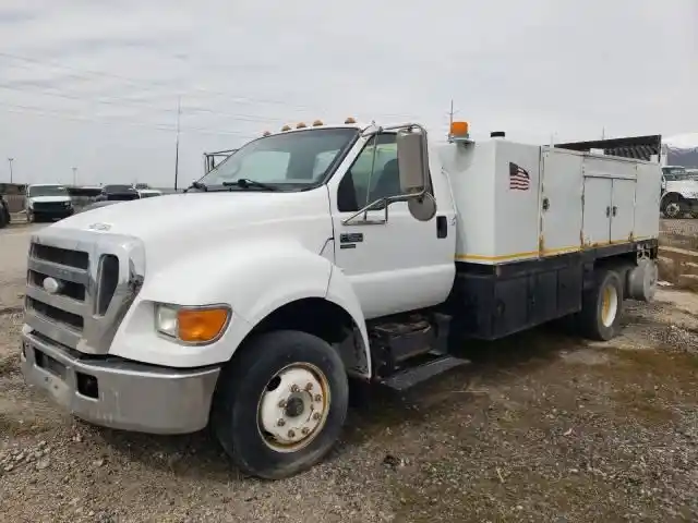 Ford  F-650