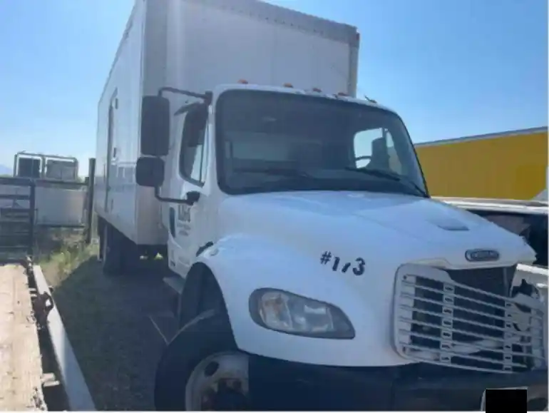 Freightliner  M2 106